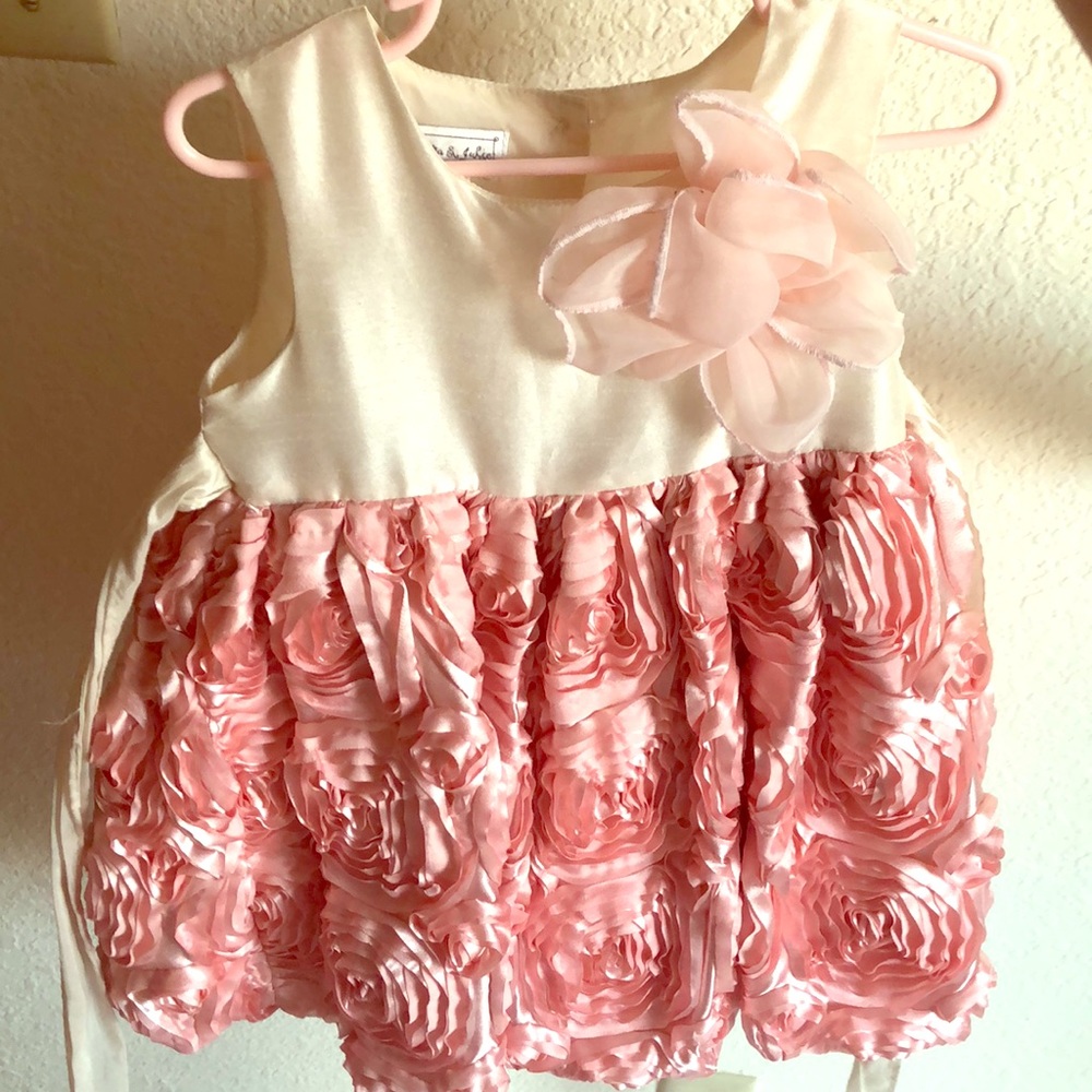 Children’s dress size 4